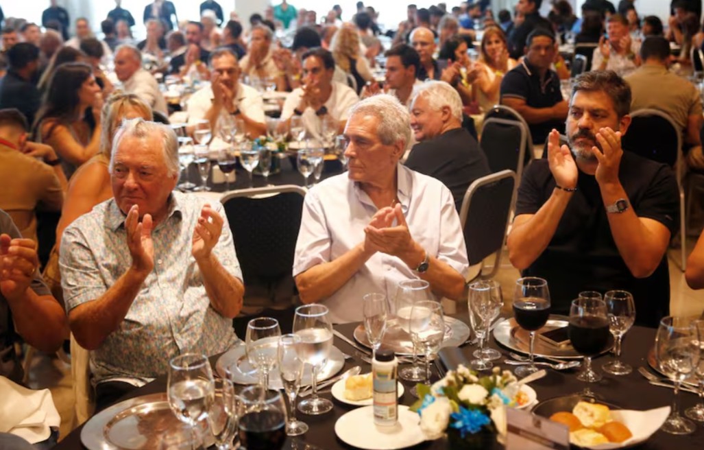 Kicillof marca posición: Bianco en el acto de Barrionuevo contra la reforma laboral