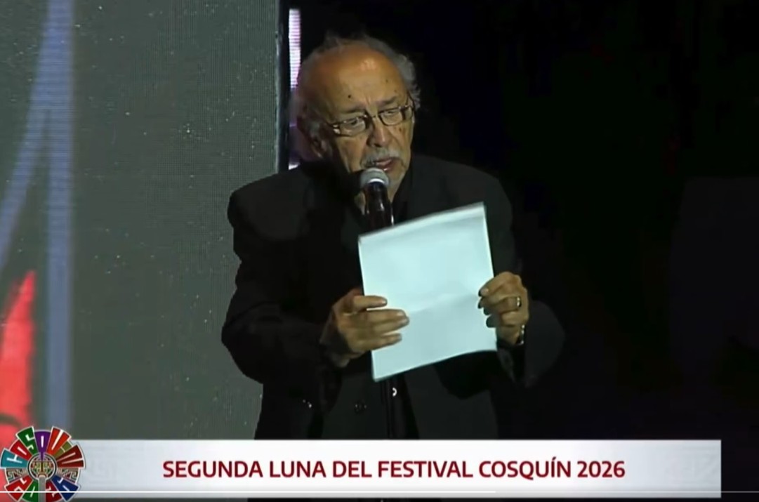 El escenario de Cosquín se encendió contra Milei: “De león a rata desaforada”