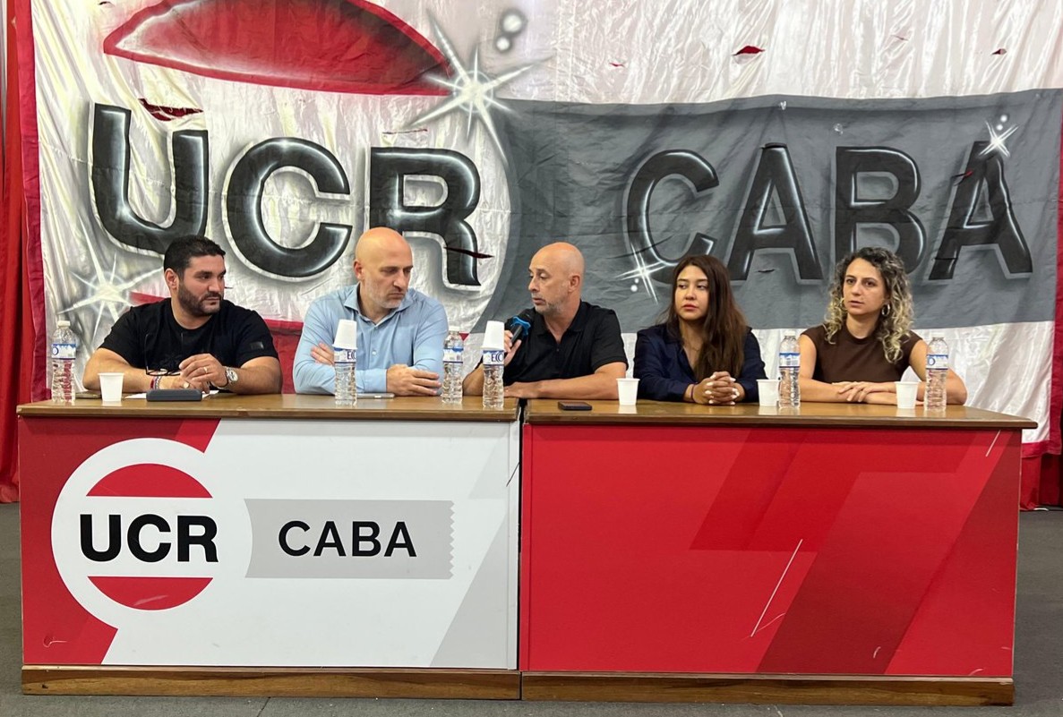 La UCR porteña cuestionó el ajuste de Milei: "Estado indiferente"