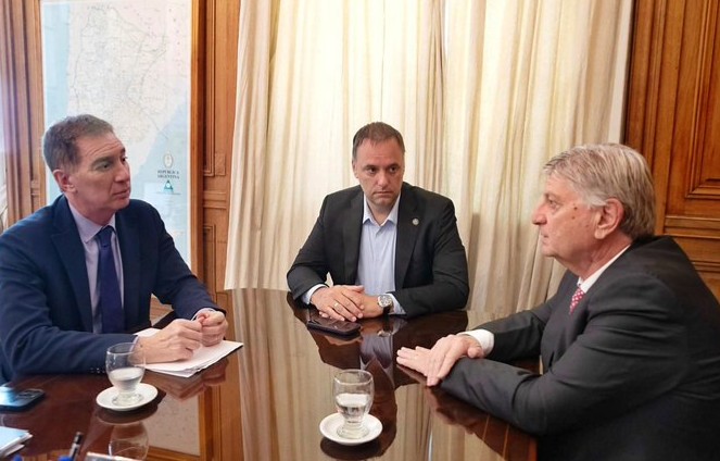 Reunión y rechazo: el gobernador pampeano se opone a la reforma laboral