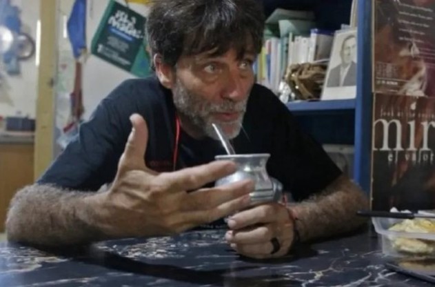 El Padre Paco lanzó fuertes críticas a Milei: “Es un desquiciado”