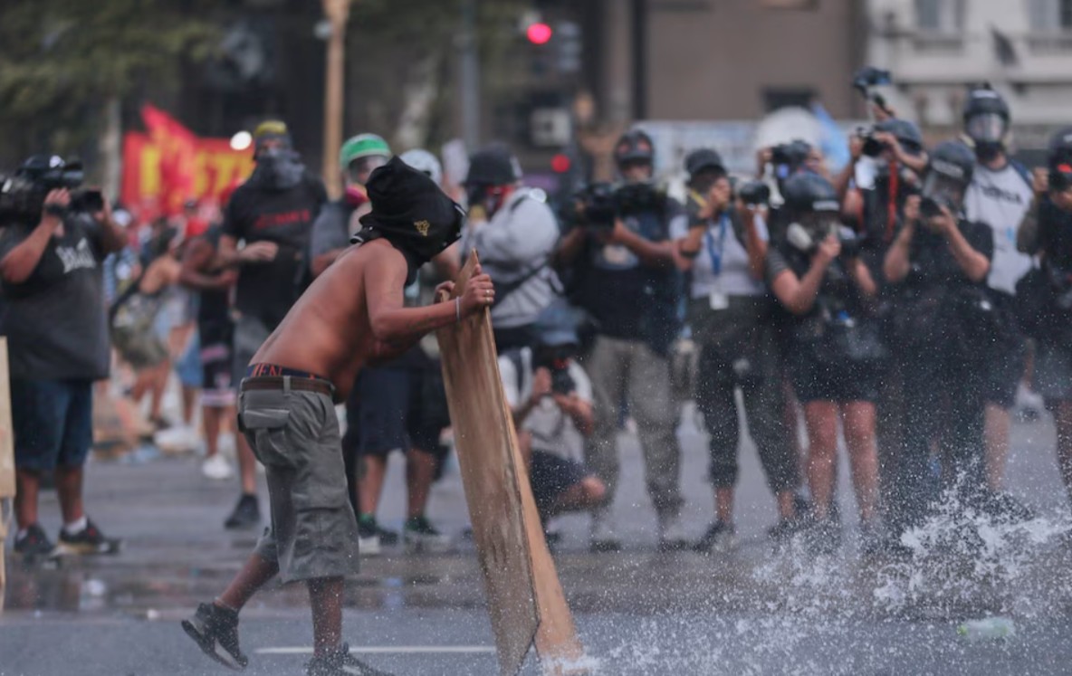 Incidentes en el Congreso: el Gobierno presentará una denuncia por terrorismo