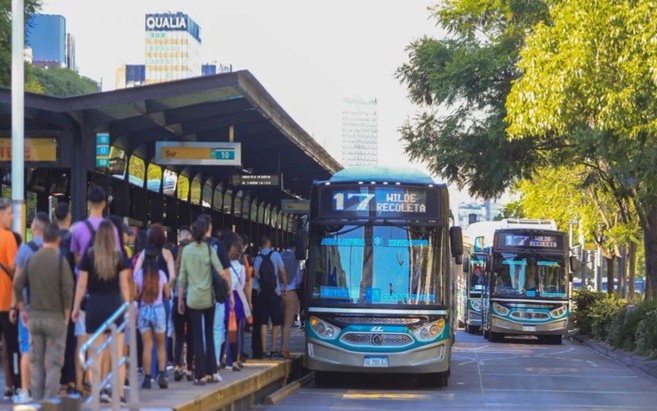 Colectivos en el AMBA aumentaron 31% y habrá otra suba en marzo