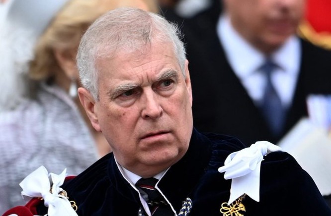 El caso Epstein golpea a la corona británica: arrestaron al expríncipe Andrés