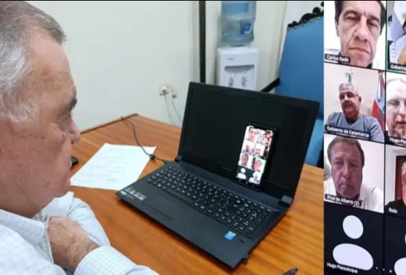 ¿Nueva liga de gobernadores?: Siete mandatarios desafían al PJ K y buscan alianza