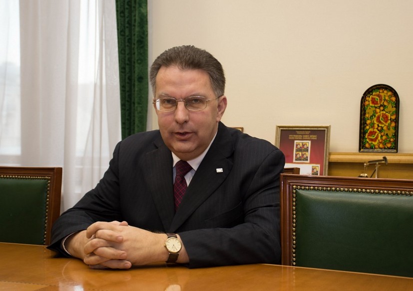  Shchetinin: "El tema de la lucha por los recursos naturales que están en los países en desarrollo ahora está sobre el tapete"