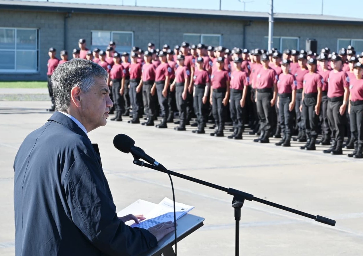 Jorge Macri a futuros policías: “La época del vale todo en la Ciudad se terminó”