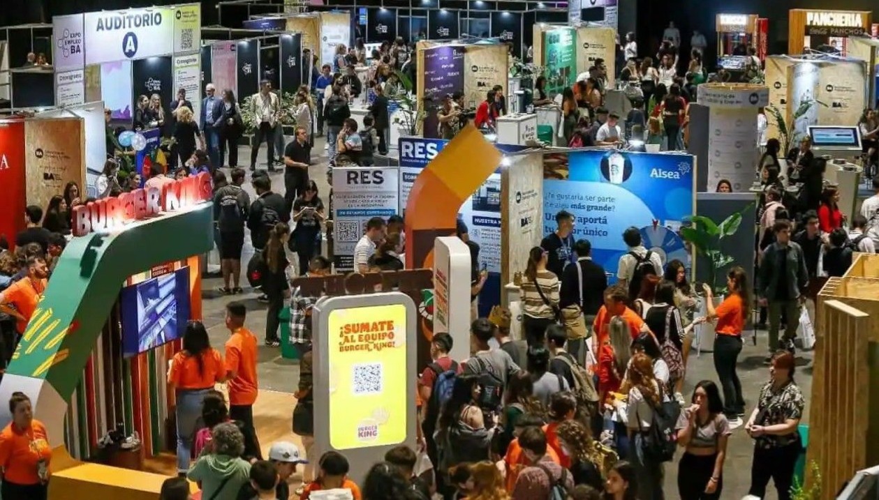 La Ciudad impulsa más de 400 oportunidades laborales en la primera Expo Empleo Barrial del año 