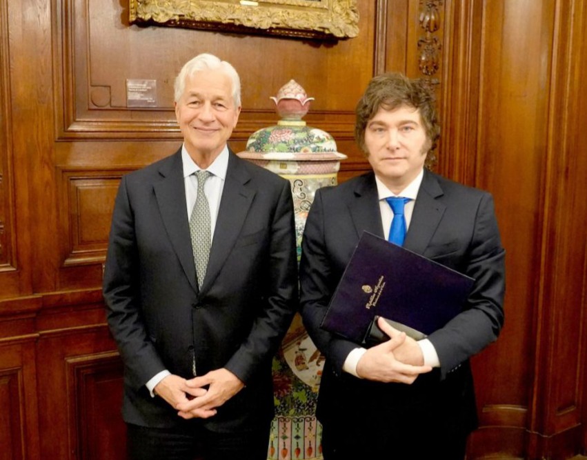 Milei suma respaldo internacional: JP Morgan apoya el plan de ajuste