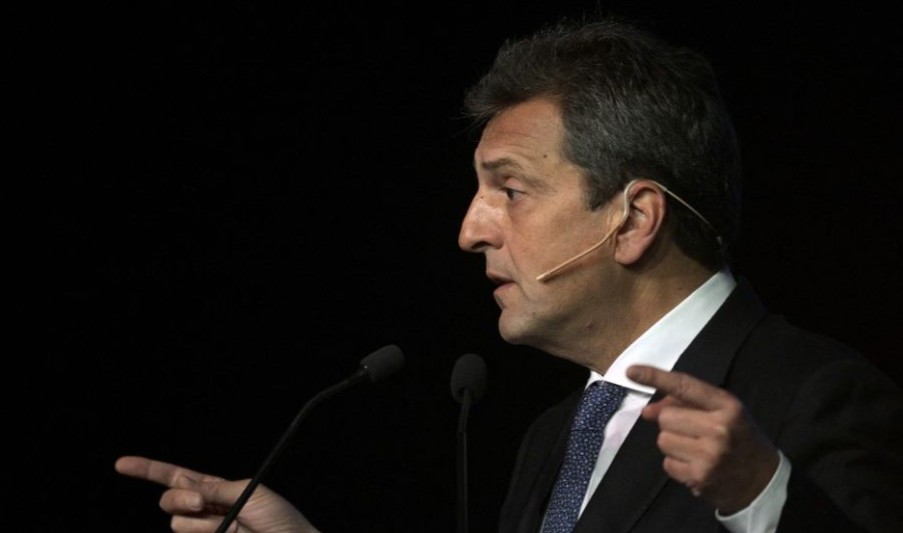 Massa sobre el 24M: "Memoria y democracia para construir el futuro"