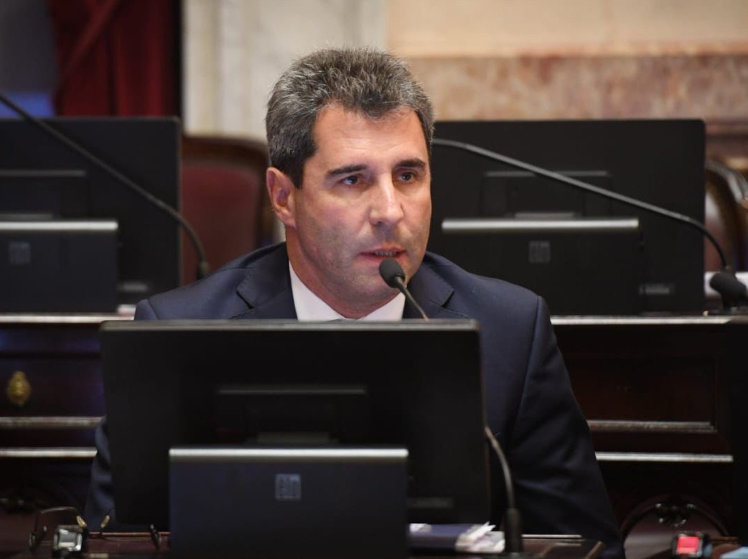 Uñac se proyecta a nivel nacional: diálogo con Cristina y pedido de internas abiertas