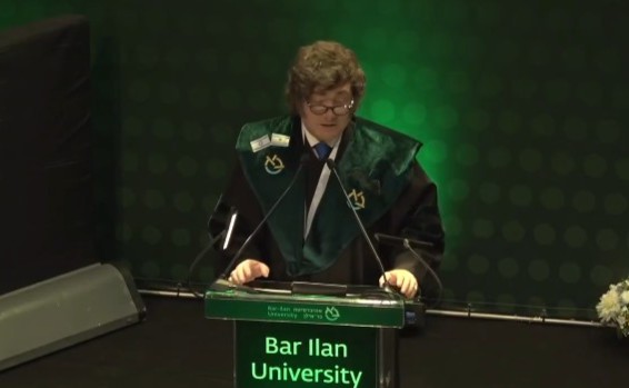 Milei disparó contra la prensa y la convivencia desde Israel