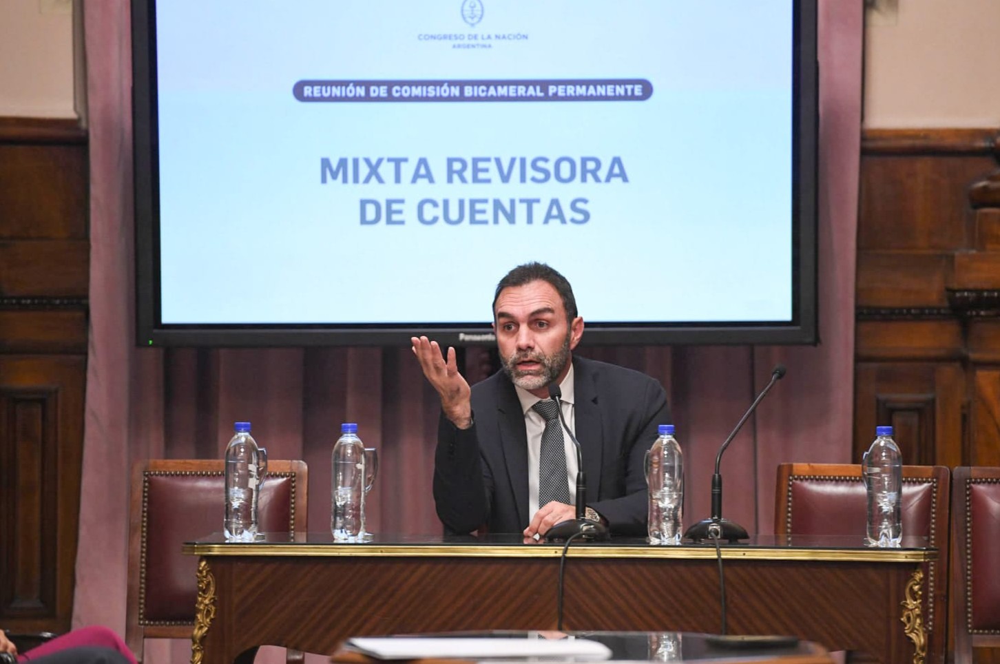 El Kirchnerismo y Milei pactan control de la bicameral en el Congreso