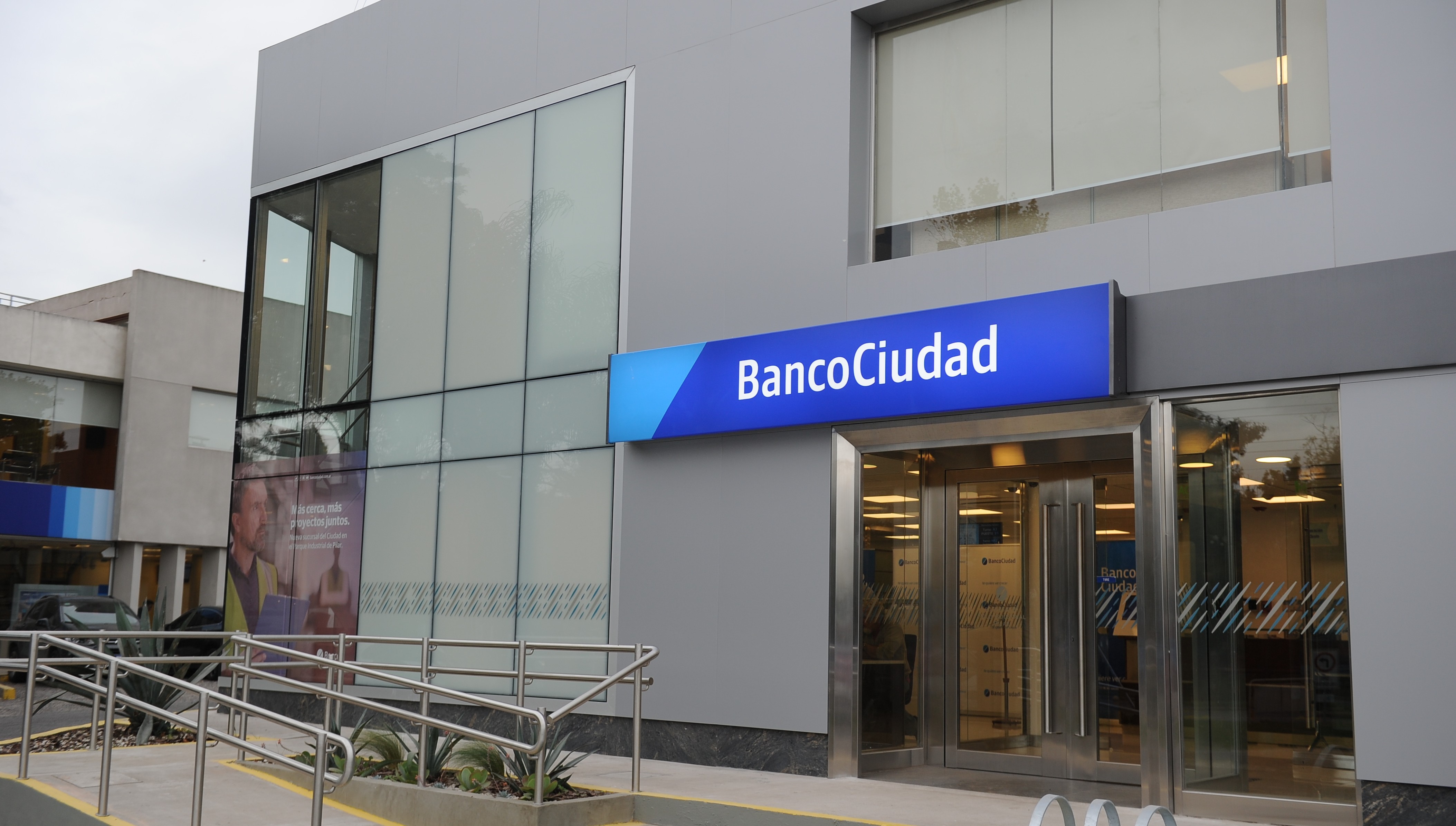 Promociones especiales, descuentos y hasta 24 cuotas son interés
