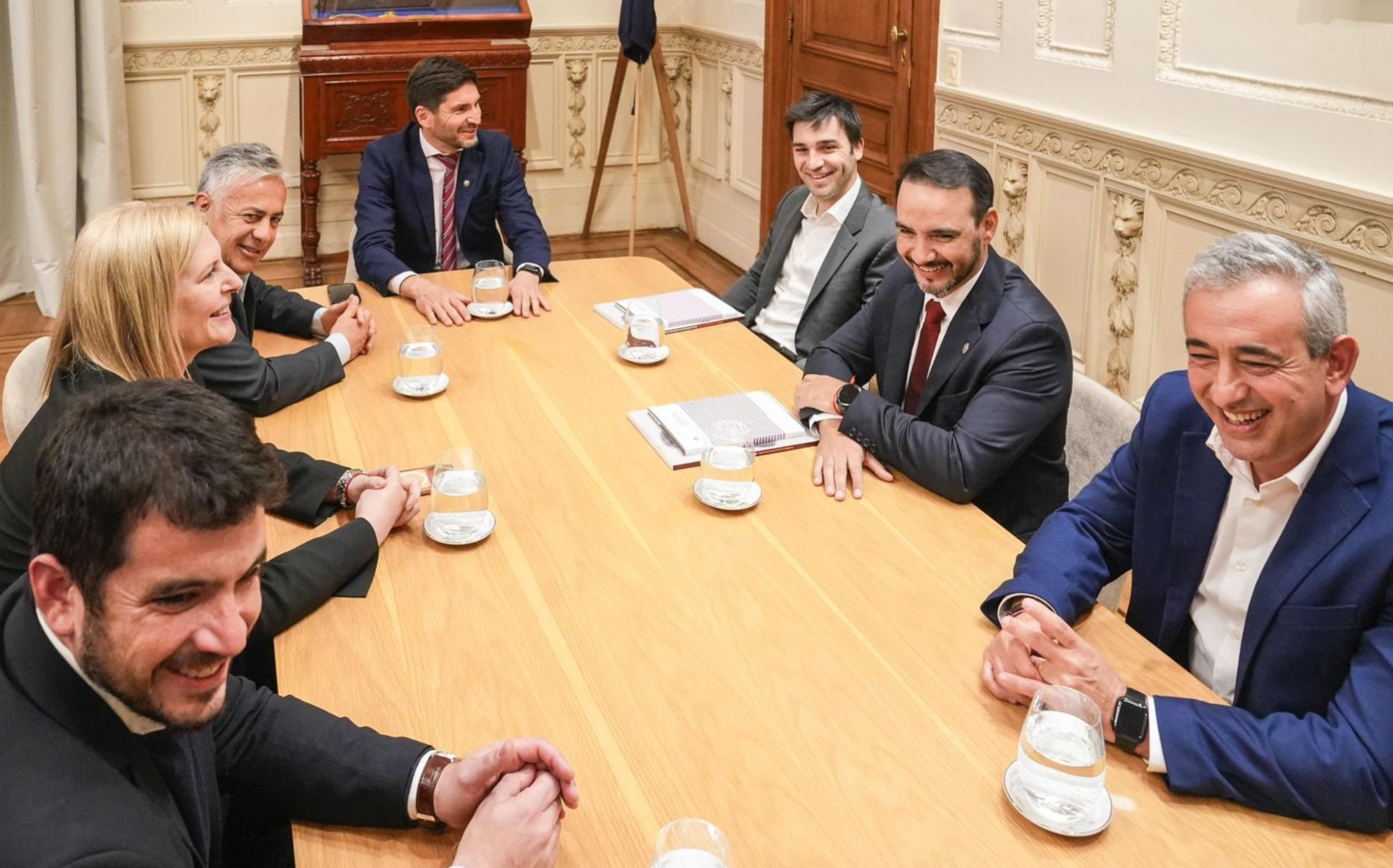 Mendoza, Corrientes y Chubut con Pullaro: reclamos por recursos
