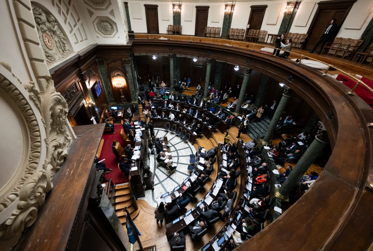 La Legislatura aprobó la ampliación presupuestaria, el RIGI y el RIMI