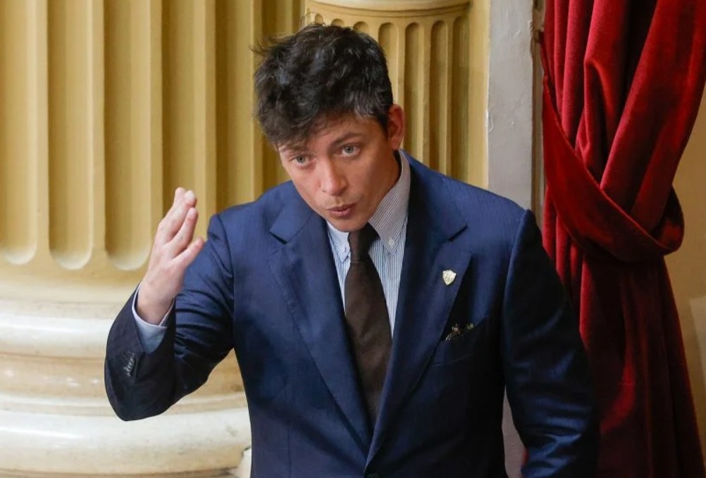 Caputo tensiona la interna con un posteo misterioso: "Winter is coming"