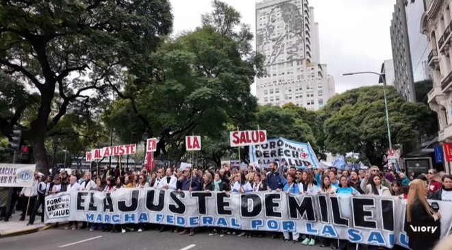 Movilización en defensa de la salud pública