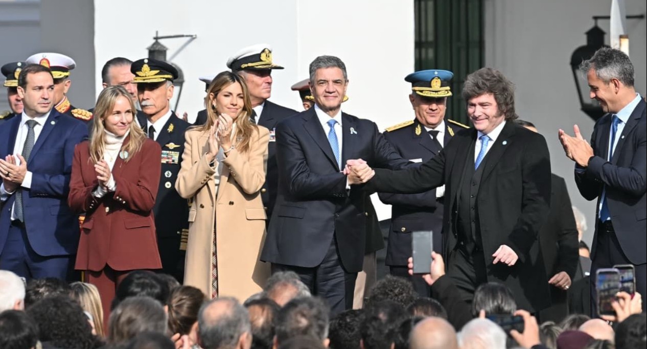 El 25M de Milei: foto con Karina y Caputo y reencuentro con Jorge Macri 