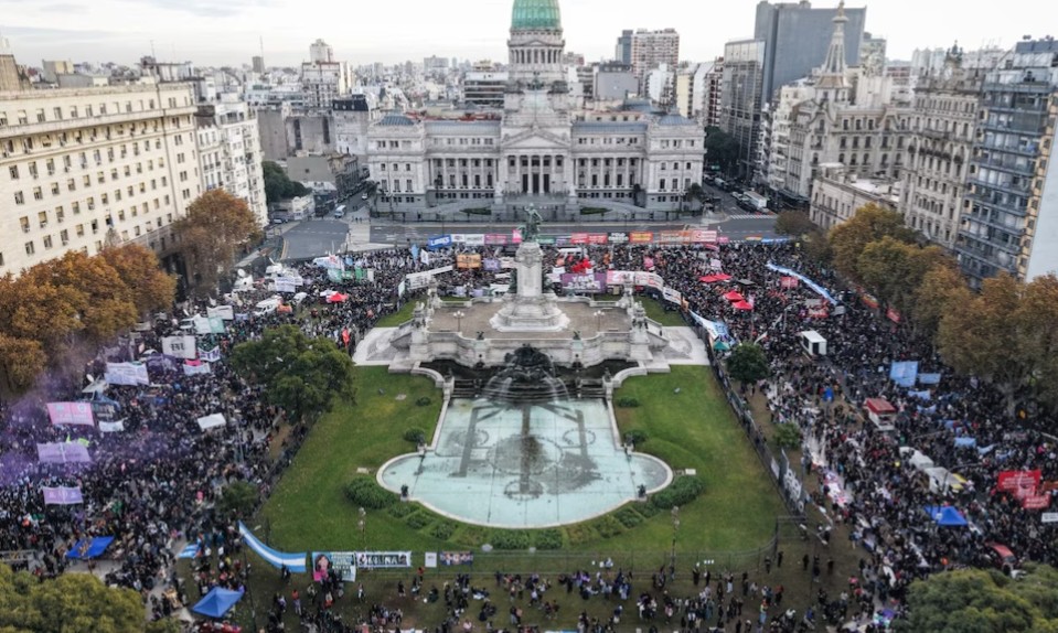 Ni Una Menos: las mujeres colmaron la Plaza del Congreso