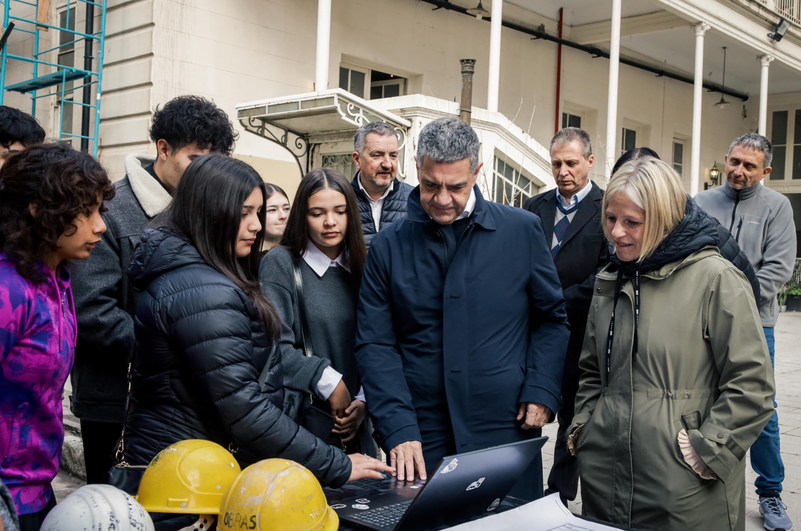 La Ciudad ya terminó más de 100 obras de renovación en escuelas