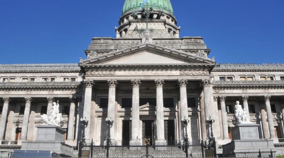 Diputados de distintos bloques impulsan una estrategia para que Ficha Limpia sea ley