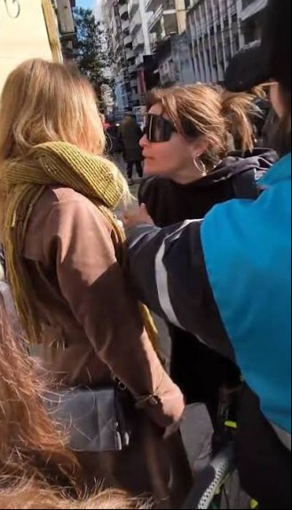 Lemoine: la escupieron e insultaron y respondió con una cachetada