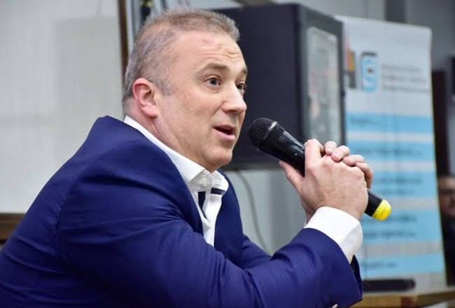 Gil Domínguez: “Eliminar las PASO debilita a la oposición”