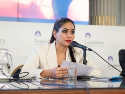 Montenegro distinguió a deportistas de contacto