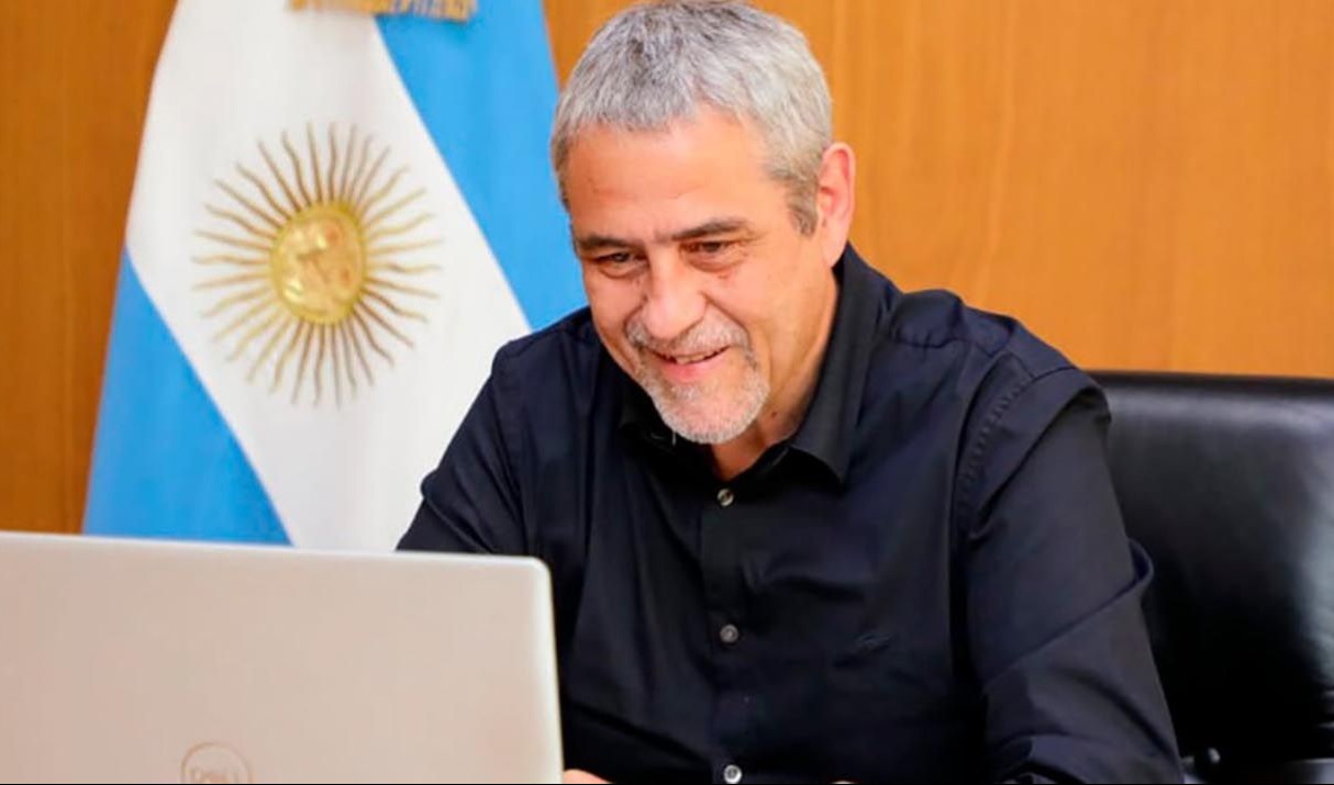 Ferraresi deja Avellaneda para trabajar en su candidatura a gobernador