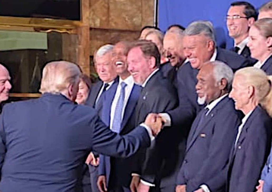 Mala para Milei: saludo entre Tapia y Trump