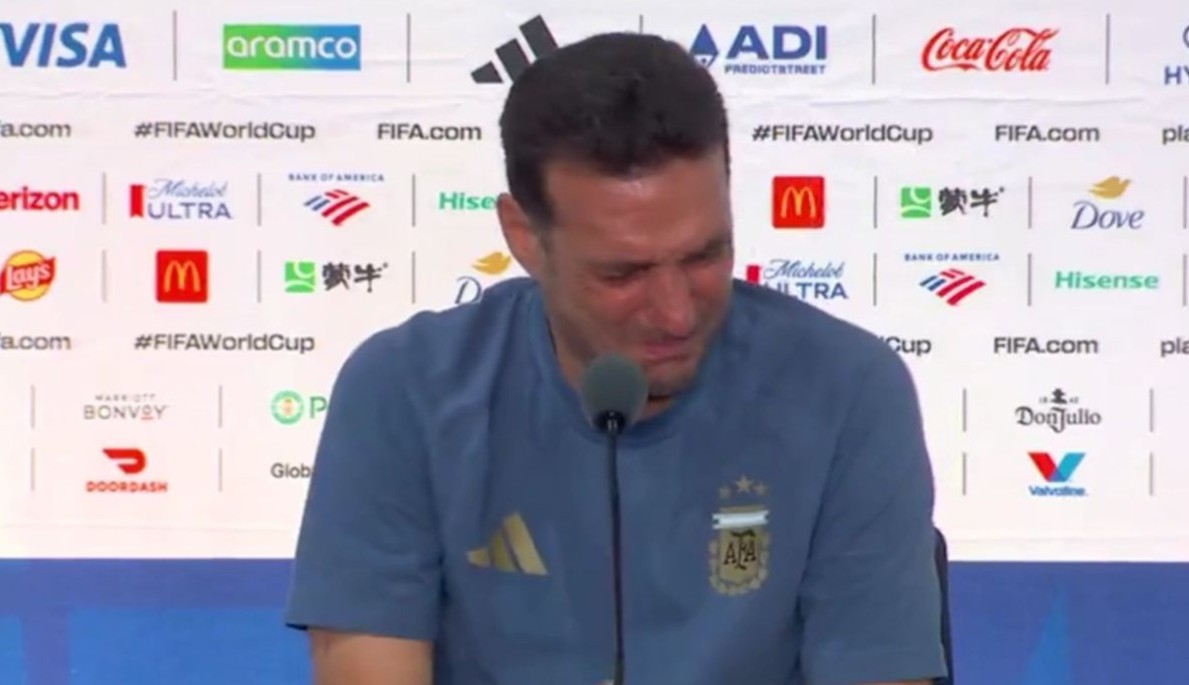 Scaloni rompió en llanto: “Me duele en el alma”