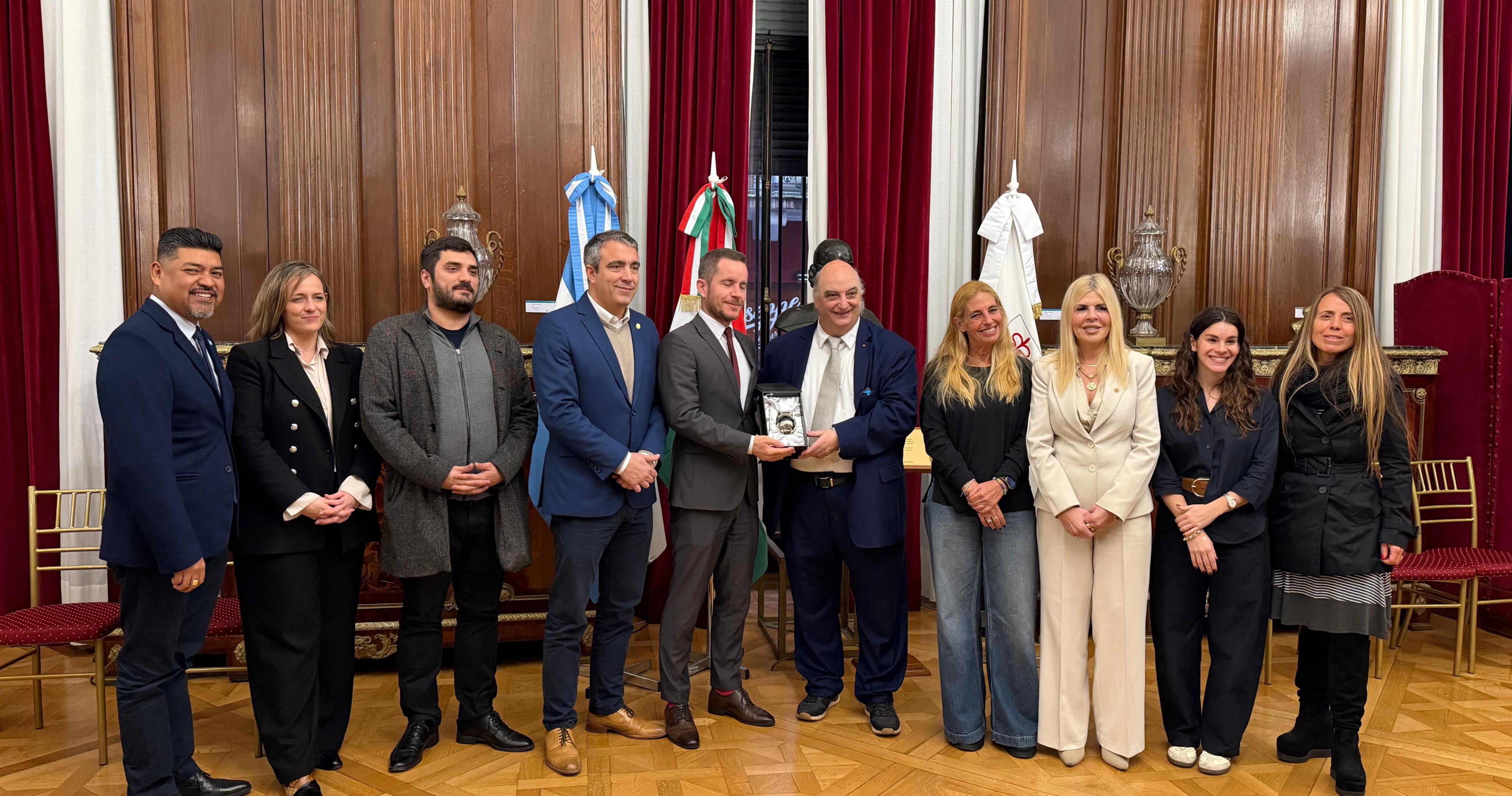 Visita a la Legislatura de la Ciudad del nuevo Embajador de Hungría