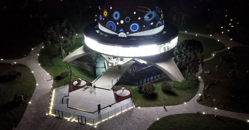 Borges, la ciencia y el infinito serán protagonistas de un encuentro en el Planetario