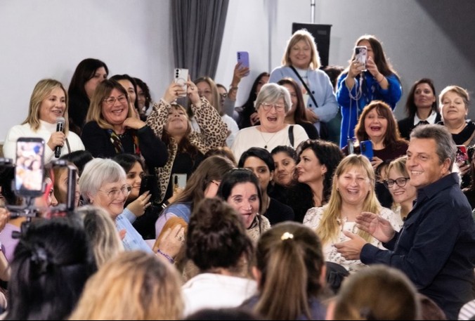  Más de 400 militantes participaron del Encuentro Nacional de Mujeres FR