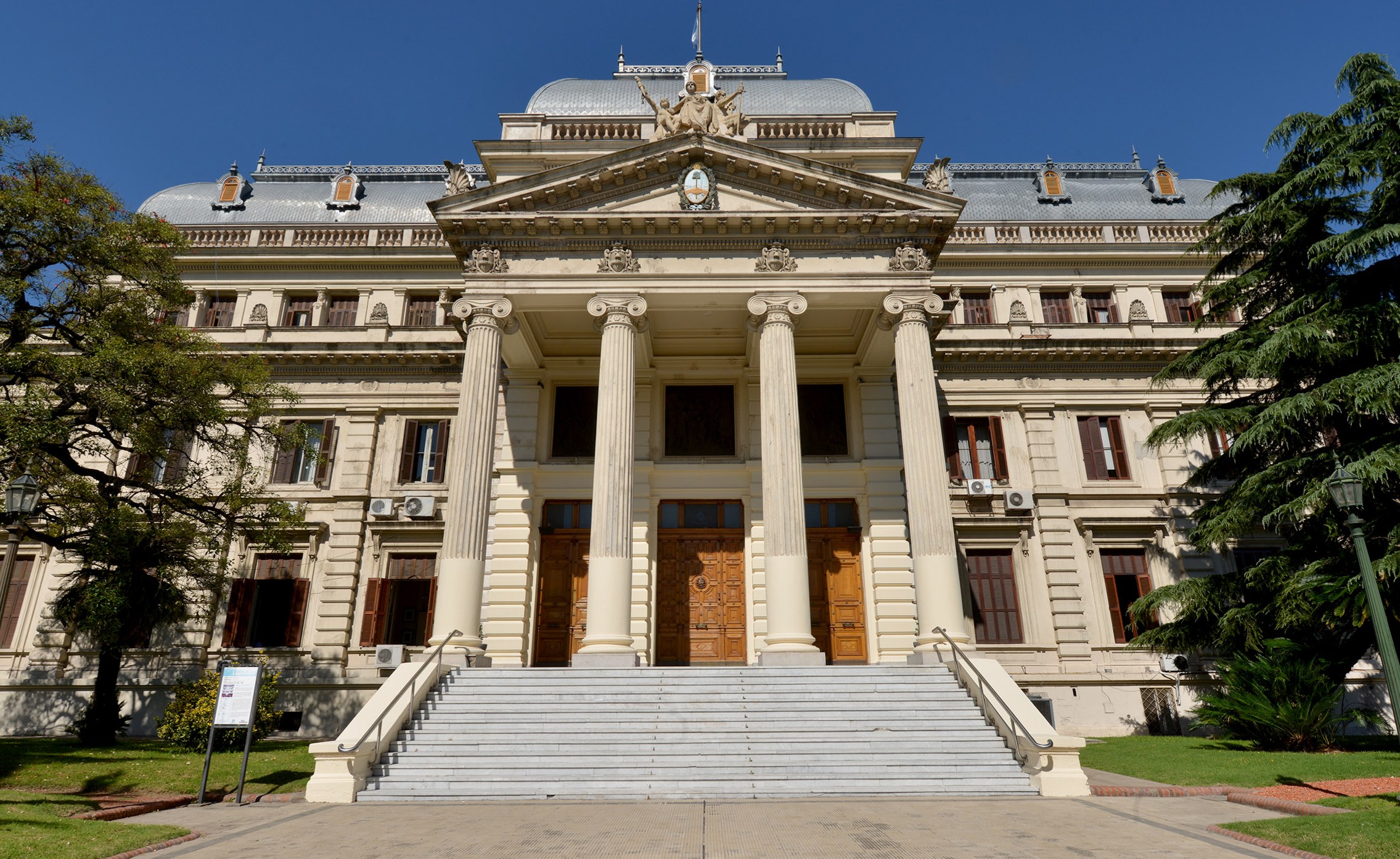 Reelecciones indefinidas en PBA: proyecto bloqueado en la Legislatura 