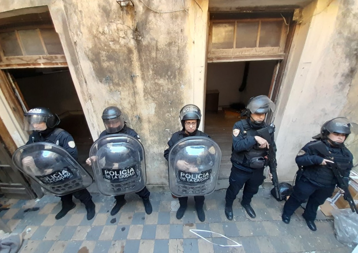 La Ciudad recuperó una casa usurpada en Villa Ortúzar 