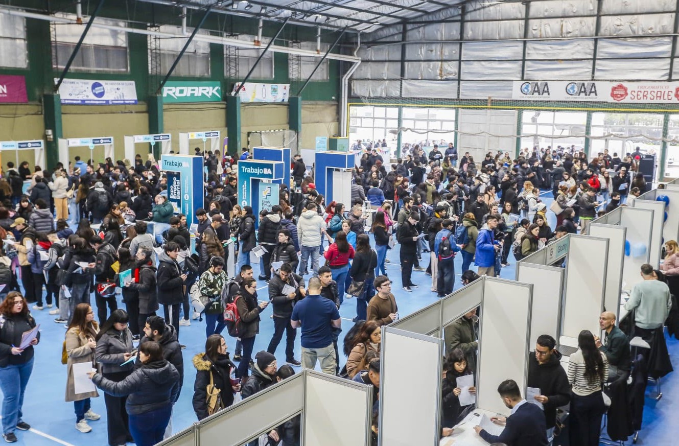  Más de 3.500 personas participaron de Expo Empleo Barrial+ en Ferro, Caballito