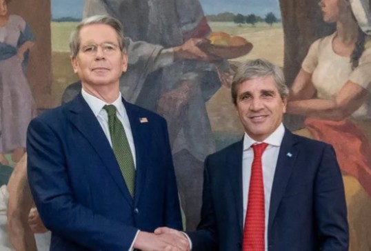 Reunión de Caputo y Bessent: qué pasó