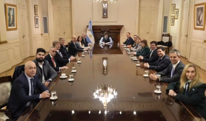 Milei reunió a su Gabinete con la mira en Malvinas y la economía