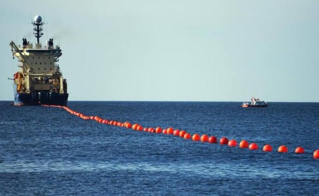 Inglaterra impulsa cable submarino entre Malvinas y Uruguay