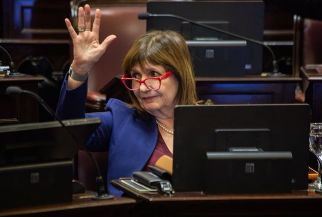 Bullrich cuestionó al Gobierno y luego publicó una canción de Lali
