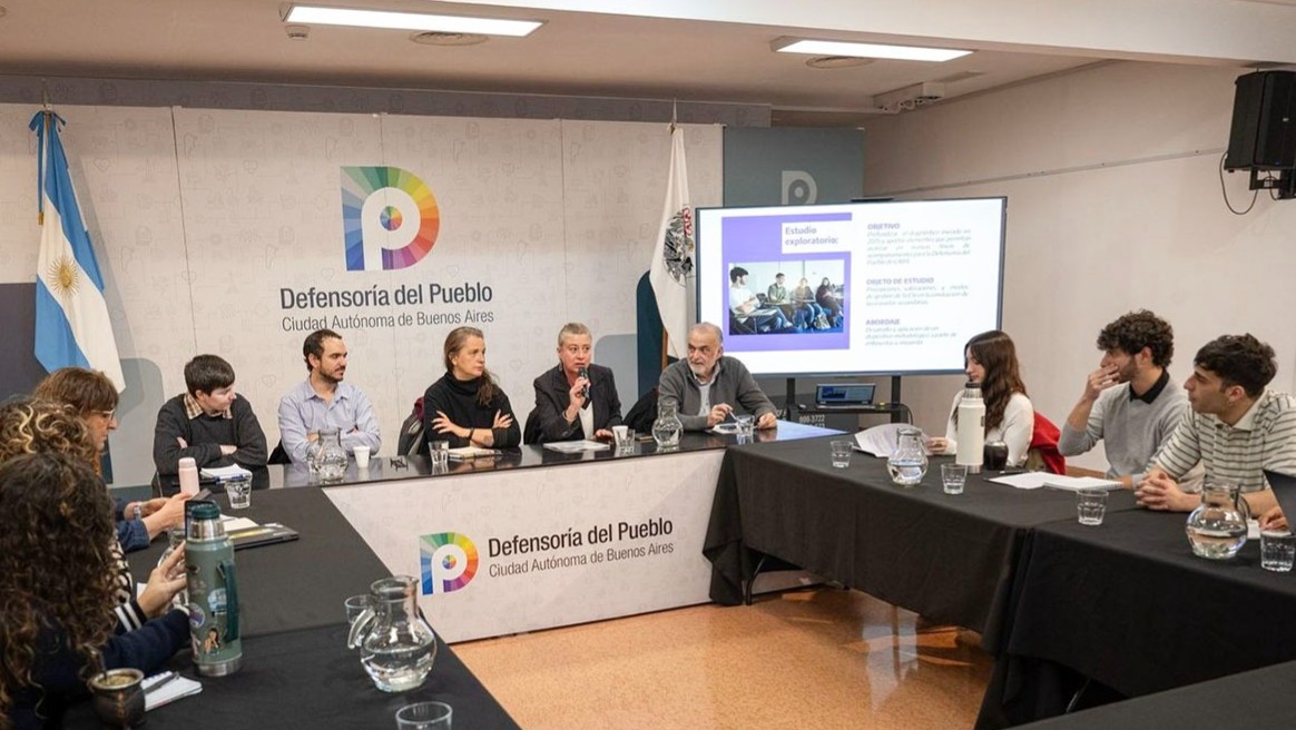Estudiantes de la UBA finalizaron sus prácticas en la Defensoría del Pueblo CABA