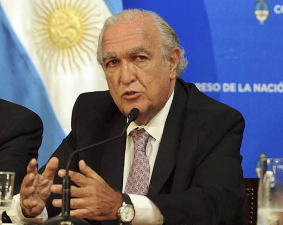 Gil Lavedra, la Corte y la Ley de Tierras
