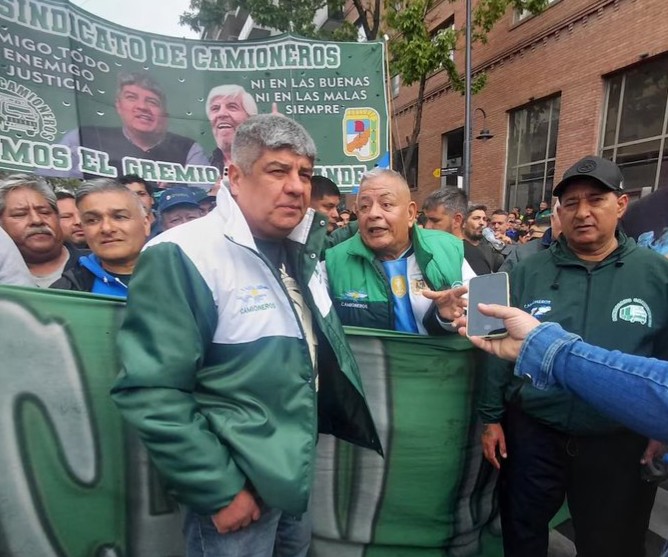 Camioneros vuelve a la carga por la “Ley Moyano” en CABA