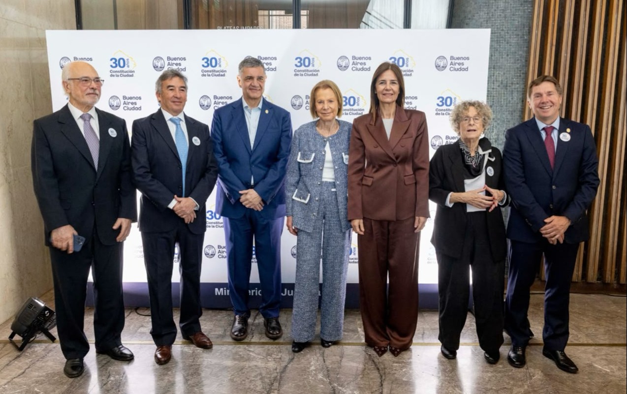 Los jueces del TSJ participaron del acto oficial por los 30 años de la Constitución de la Ciudad
