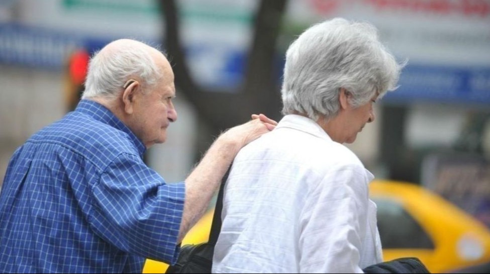 CABA: frenan ejecución de deudas a jubilado tras considerar «abusivo» el sobreendeudamiento
