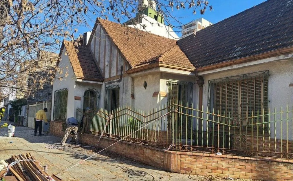 Villa del Parque vuelve a la calle para defender un chalet patrimonial