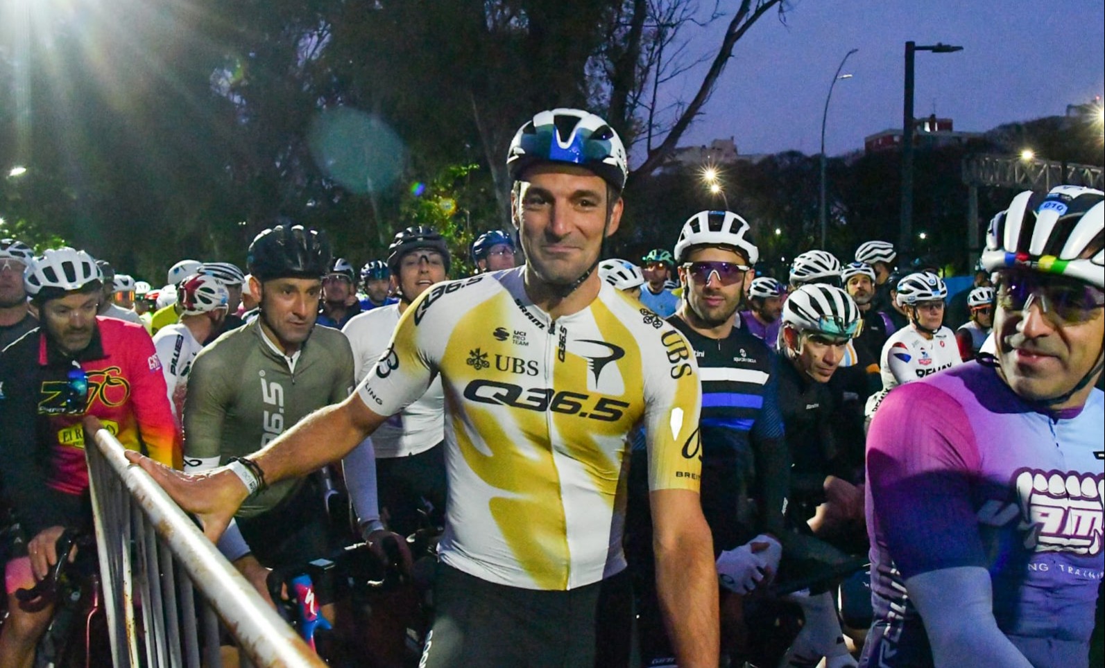 Con Scaloni como protagonista, miles de ciclistas corrieron por la Ciudad