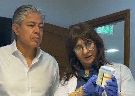 El gobernador de Neuquén se hizo un “narco test” y compartió el video 